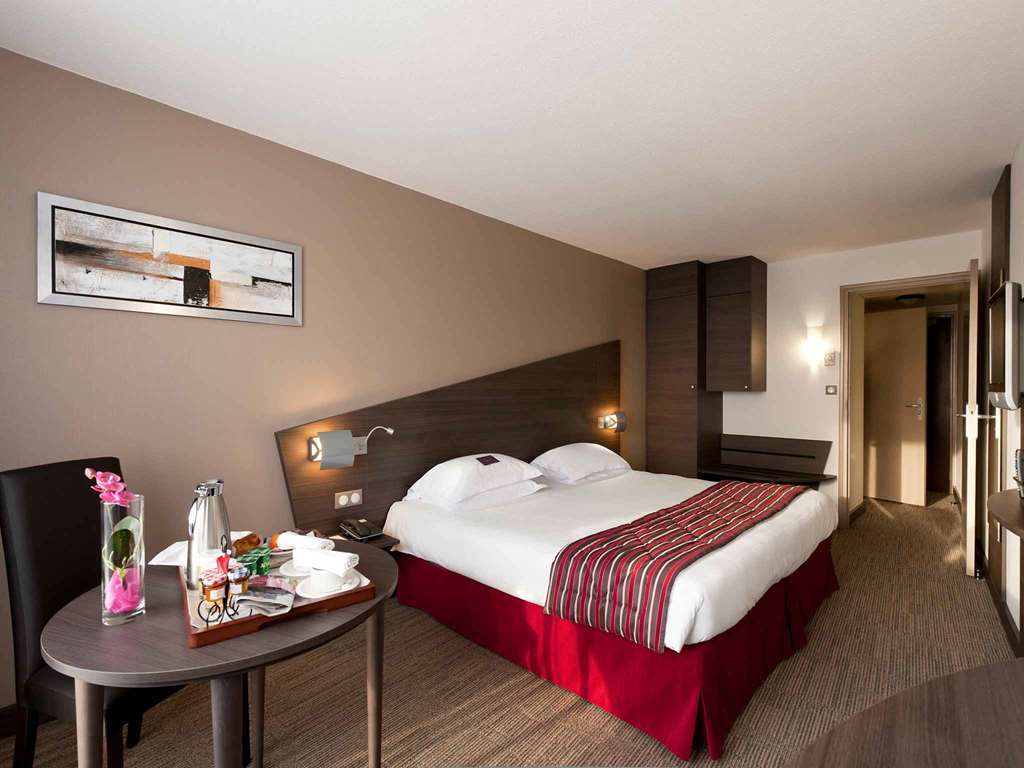 Mercure Vannes Le Port Esterno foto