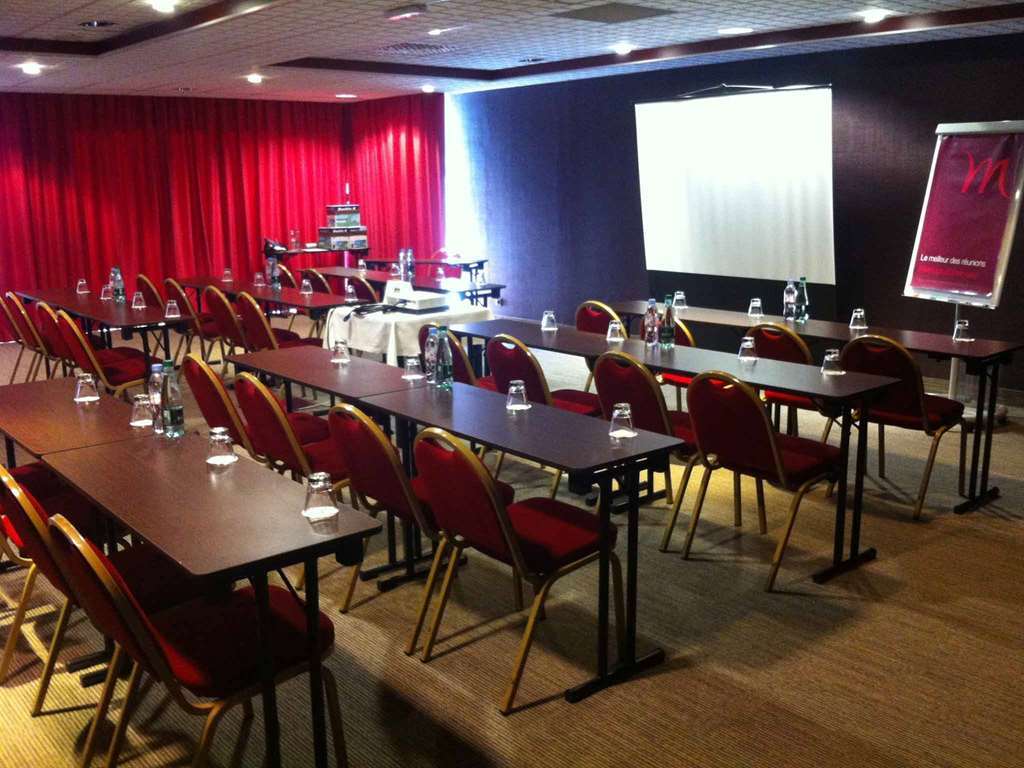 Mercure Vannes Le Port Esterno foto